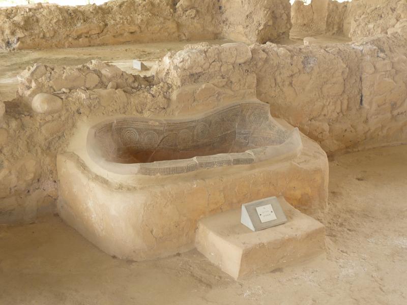 P1010847.JPG -   Palast des Nestor: Die berhmte Badewanne  